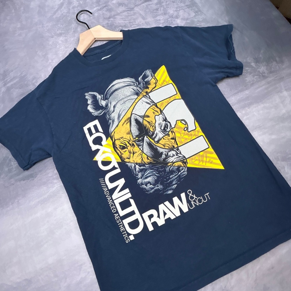 Ecko Unltd Mens Graphic T-Shirt Navy Blue Rhino Raw & Uncut Y2K Skater Size M - Picture 3 of 7